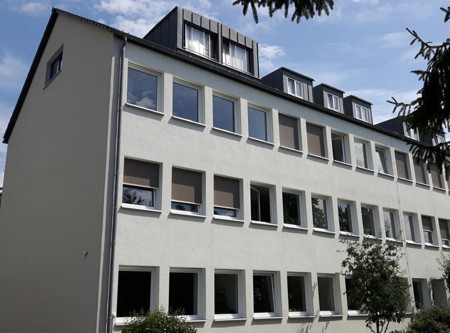 Ansicht Rückseite Bürogebäude