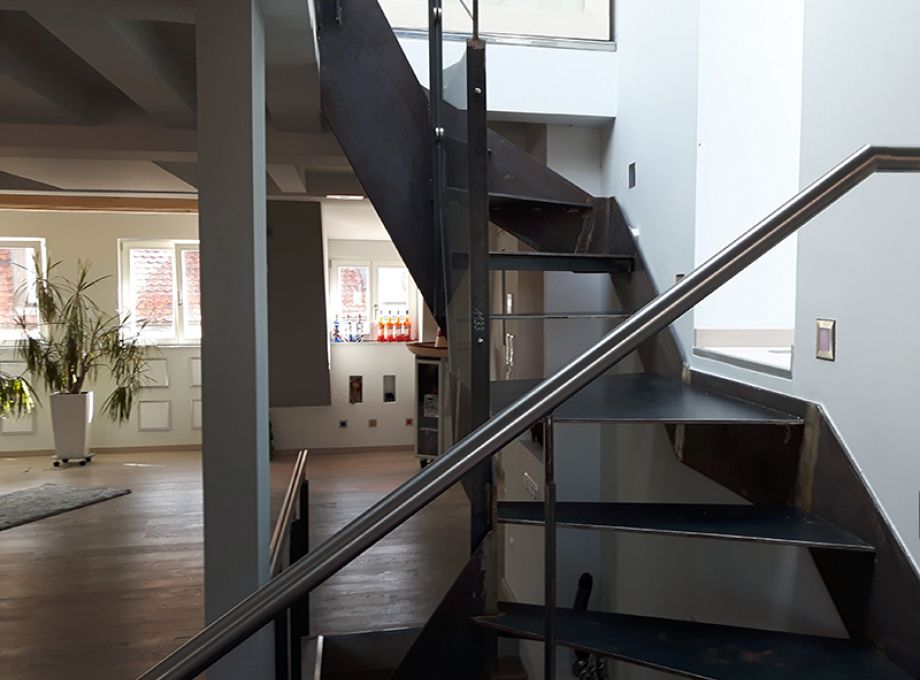 Neue Treppe zum Spitzboden